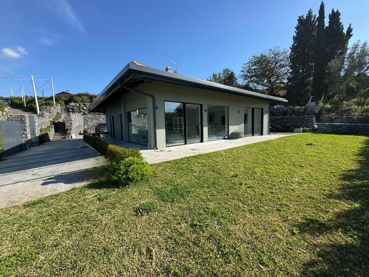 Villa Monterosso, Acicastello Aci Castello Italien